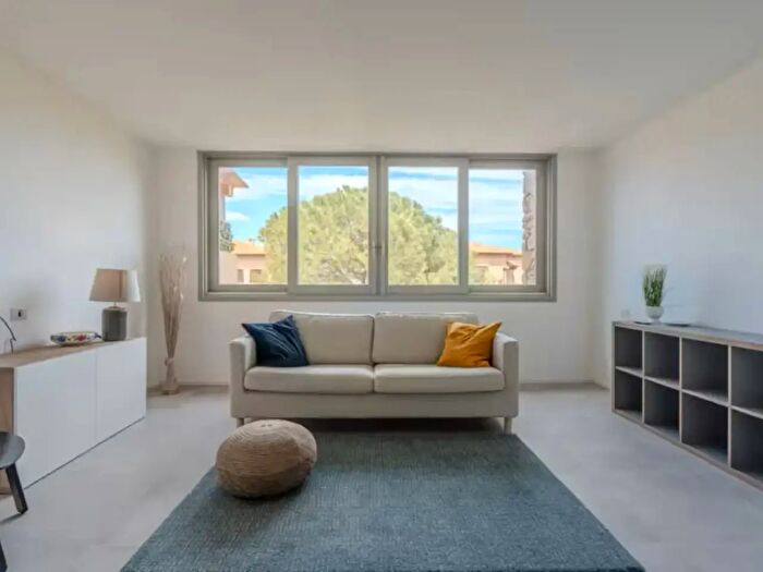 Appartamento trilocale in vendita in Via Porto Rotondo, Olbia
