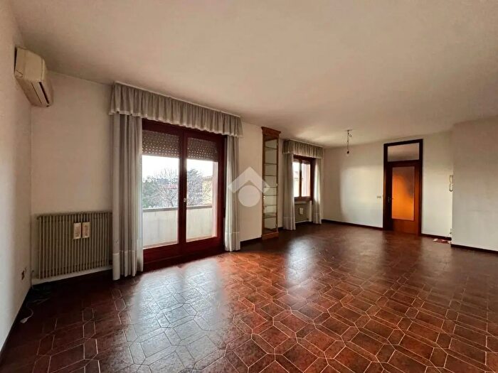 Appartamento quadrilocale in vendita in Via l Galvani, Villorba