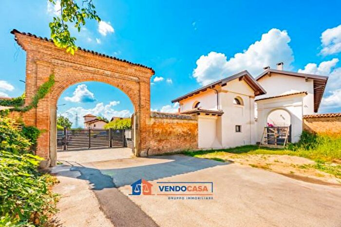 Case in Vendita e in Affitto - 2