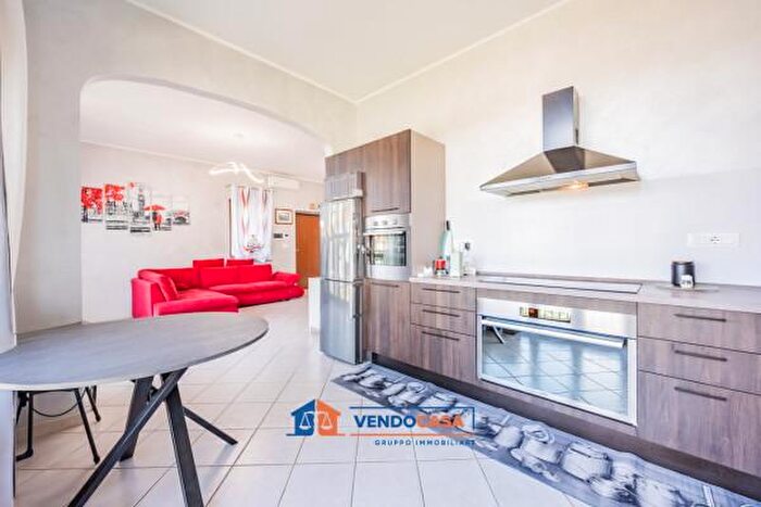 Case in Vendita e in Affitto - 3