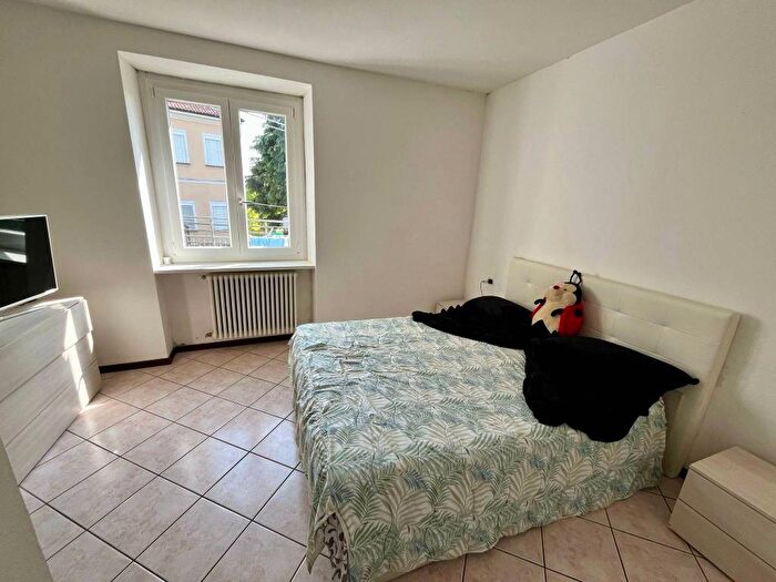 Appartamento trilocale in affitto in Albiolo