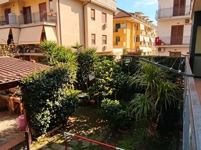 Appartamento quadrilocale in vendita in Via Eduardo Scarfoglio b, Giugliano In Campania