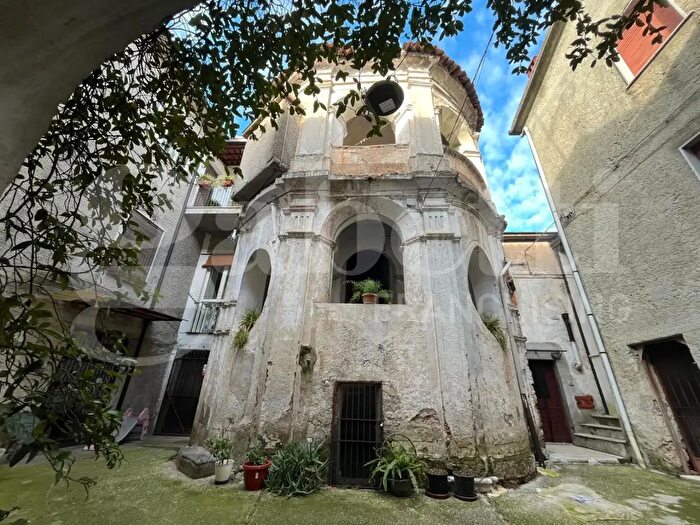 Appartamento bilocale in vendita in Via Volturno Snc, Alife