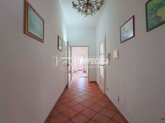 Appartamento con 5 locali in vendita in Via Fratelli Rosselli, Massa Lombarda