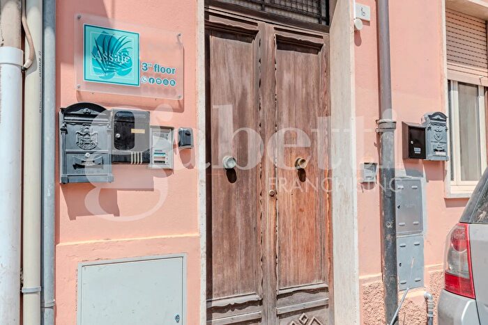 Appartamento quadrilocale in vendita in Via Fiume dItalia d, Olbia