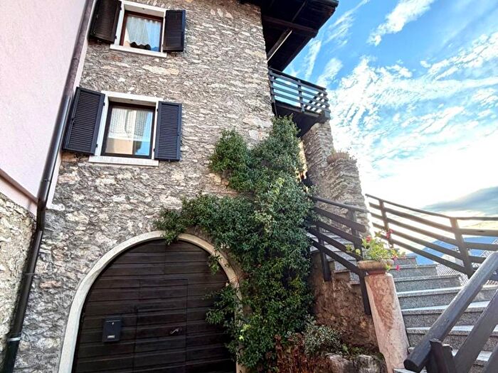 Appartamento quadrilocale in affitto in Isera