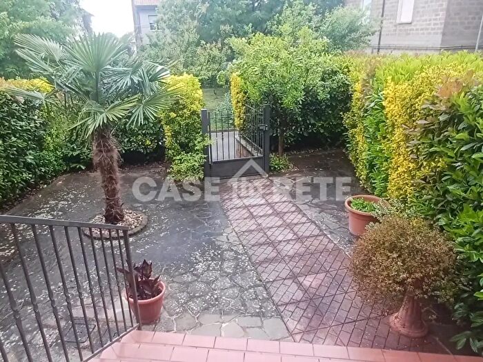 Casa bilocale in vendita in Via Cassia La Botte, Vetralla