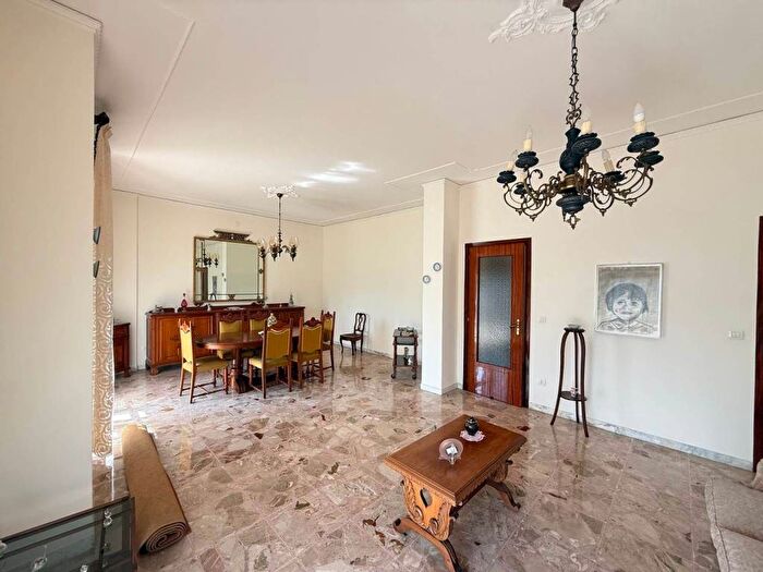 Appartamento quadrilocale in affitto in Grottasanta Tunisi, Siracusa