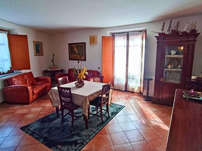 Appartamento quadrilocale in affitto in Via Giovan Battista Niccolini, San Giuliano Terme Paese, San Giuliano Terme