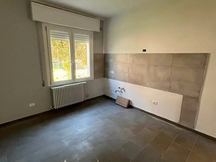 Appartamento con 5 locali in vendita in Suzzara