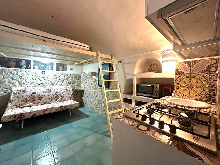 Appartamento monolocale in vendita in Sperlonga