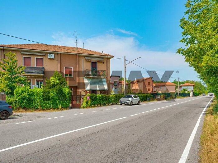 Appartamento con 5 locali in vendita in Via Calatafimi, Gallarate