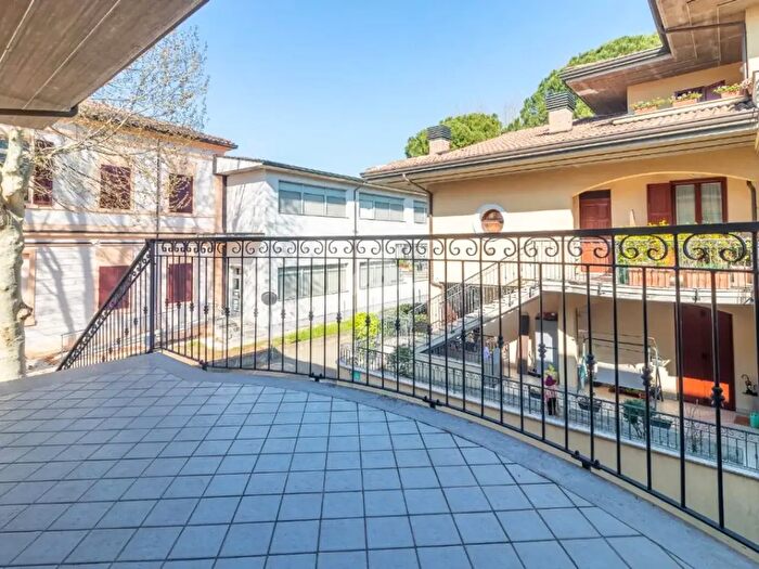 Appartamento trilocale in vendita in Via Salara, Cervia