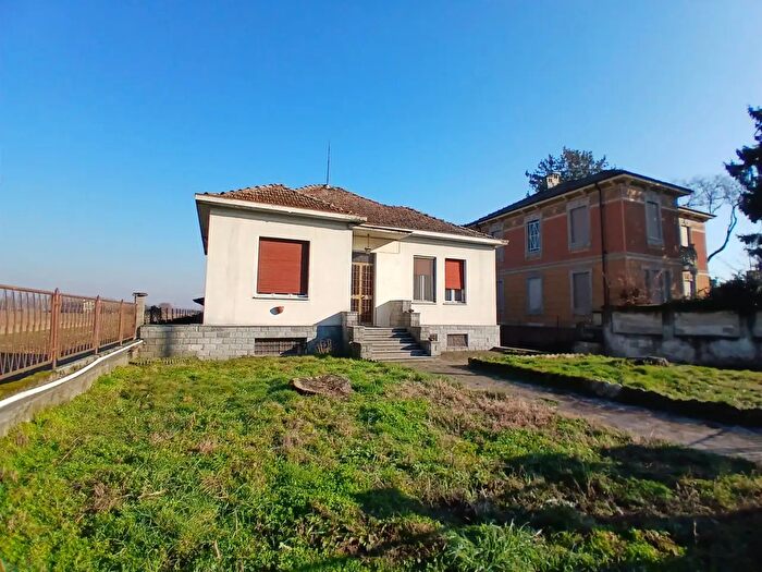 Case in Vendita e in Affitto - 2