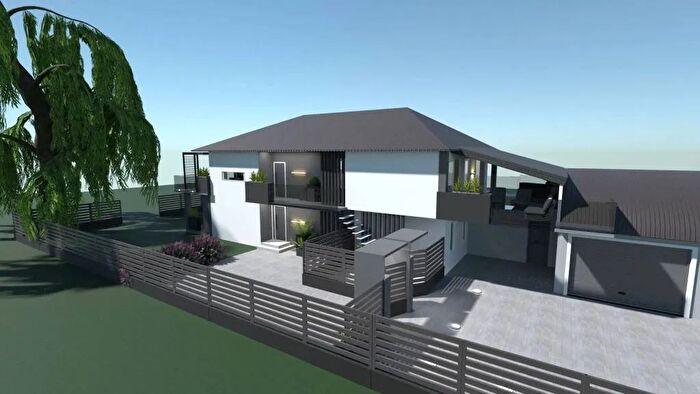 Casa quadrilocale in vendita in Via Maggio Galbiate, Galbiate