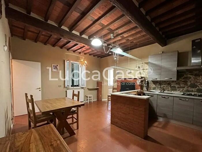 Casa con 5 locali in vendita in Montecarlo