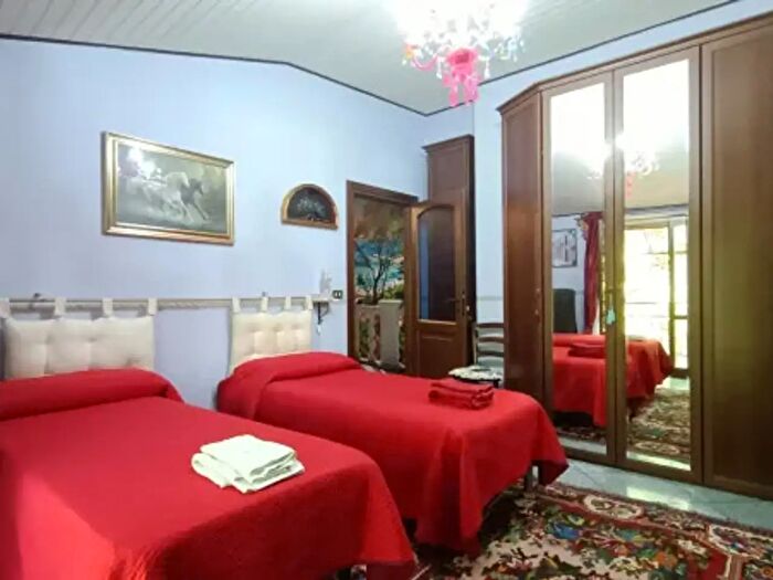 Casa con 5 locali in vendita in Via Enrico Toti, Fiuminata