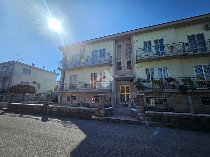 Appartamento quadrilocale in vendita in Via Siena, San Giovanni Lupatoto