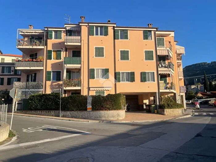 Appartamento bilocale in vendita in Via F Musso, Imperia