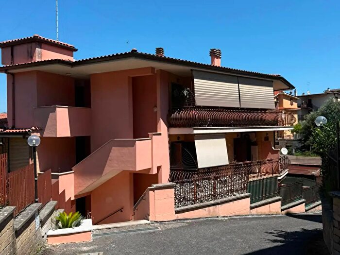 Appartamento trilocale in affitto in Via San Matteo, Monterotondo