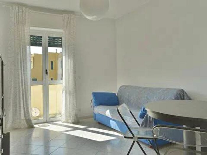 Appartamento bilocale in affitto in Via Aurelia, Finale Ligure