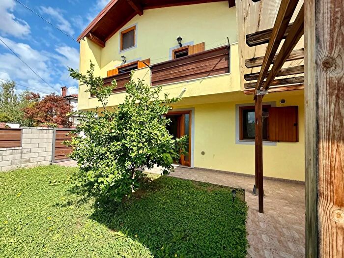 Casa trilocale in vendita in Via Pucino Monfalcone, Monfalcone