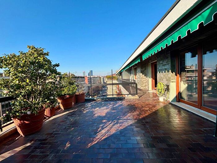 Casa con 6 locali in affitto in Dezza, Milano