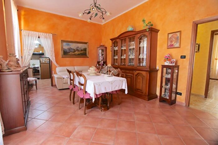 Appartamento con 5 locali in vendita in Via Archibugieri, Pinerolo