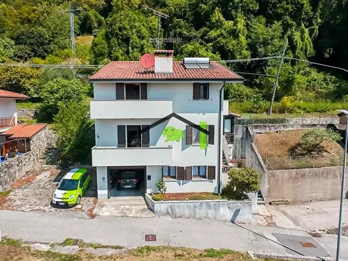 Appartamento con 9 locali in vendita in Via Palla, Forgaria Nel Friuli