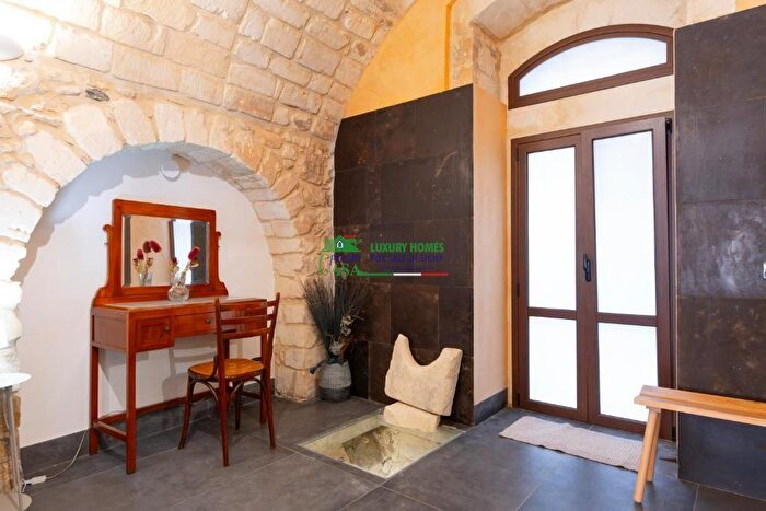 Appartamento quadrilocale in affitto in CSo Italia, Ragusa