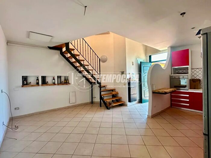 Appartamento trilocale in vendita in Via Aurelia Sud, Massa