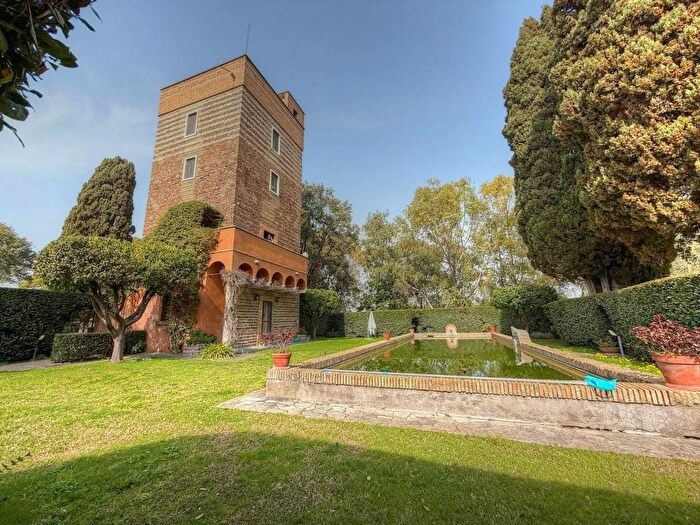 Casa con 6 locali in affitto in Via dei Valderetti, Casetta Mattei Corviale, Roma