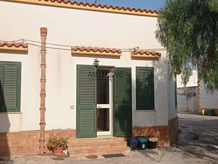 Casa trilocale in affitto in Via Trapani, Marsala