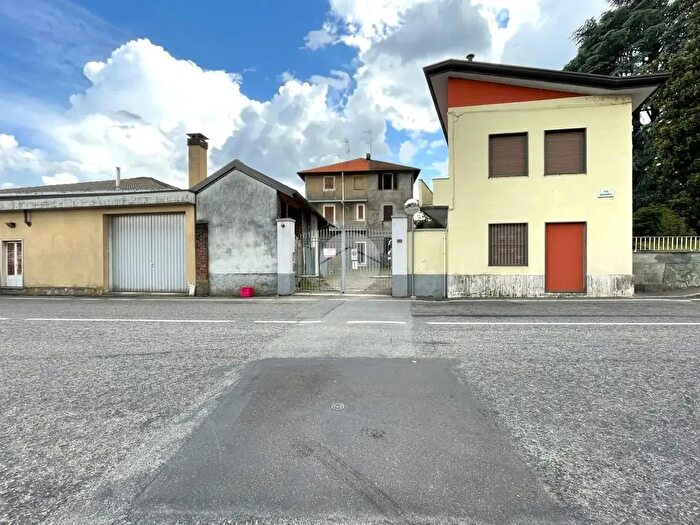 Casa bilocale in vendita in Via Magenta, Boffalora Sopra Ticino