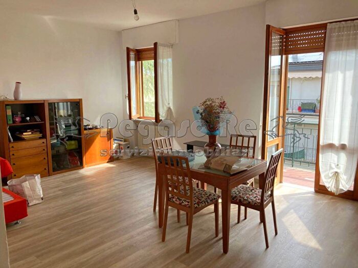 Appartamento trilocale in affitto in Via dei Laghi, Laghetto, Vicenza