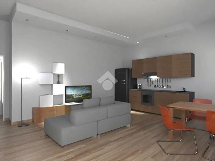 Appartamento bilocale in vendita in Via Santa Margherita, Caronno Pertusella