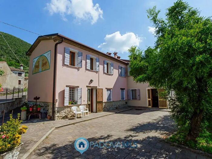 Casa con 5 locali in vendita in Via Sassoni, Cinto Euganeo