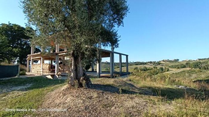 Casa con 6 locali in vendita in Contrada Colle Bruciato, Mogliano