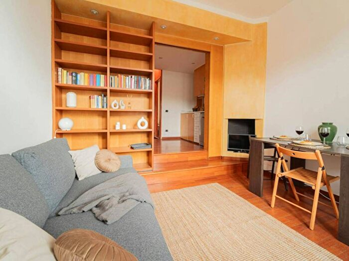 Appartamento monolocale in affitto in Via Vettabbia, Ticinese, Milano