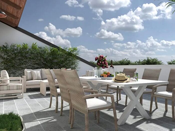 Casa con 6 locali in vendita in Via Val della Torre, San Gillio