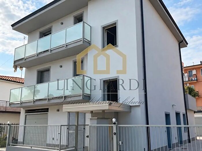 Appartamento trilocale in vendita in Lago d'Iseo, Lodi