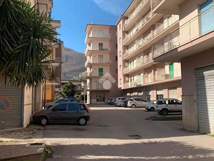 Appartamento quadrilocale in vendita in Via Sandro Pertini, Airola