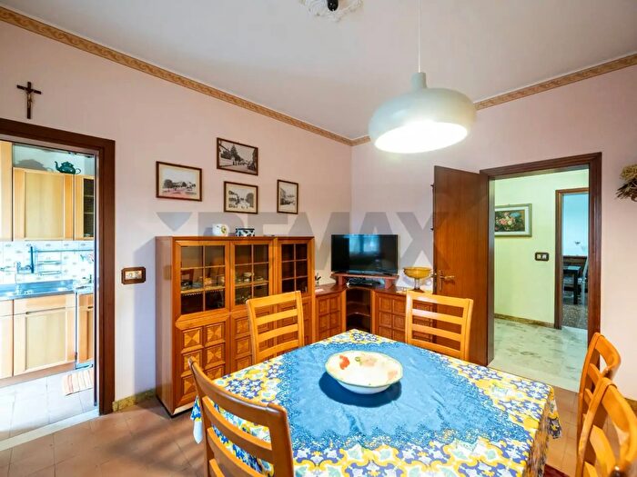 Appartamento trilocale in vendita in Via Giannetto Bongiovanni, Dosolo