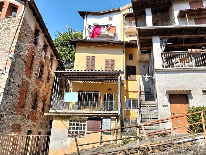 Casa con 5 locali in vendita in Via Merli, Silvano DOrba