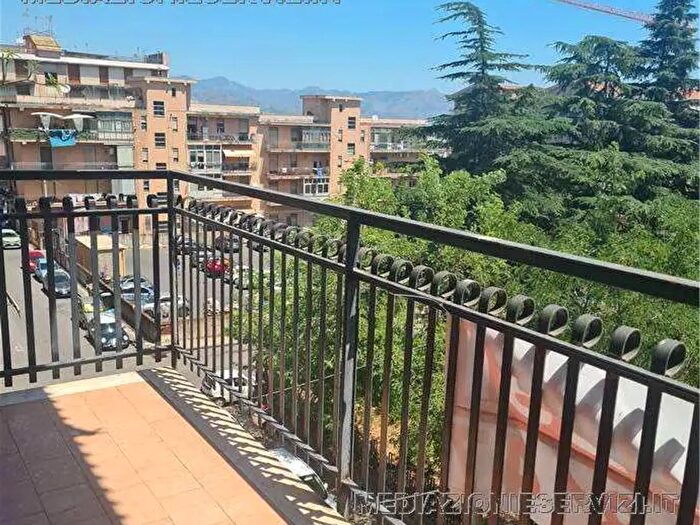Appartamento con 6 locali in vendita in Giarre