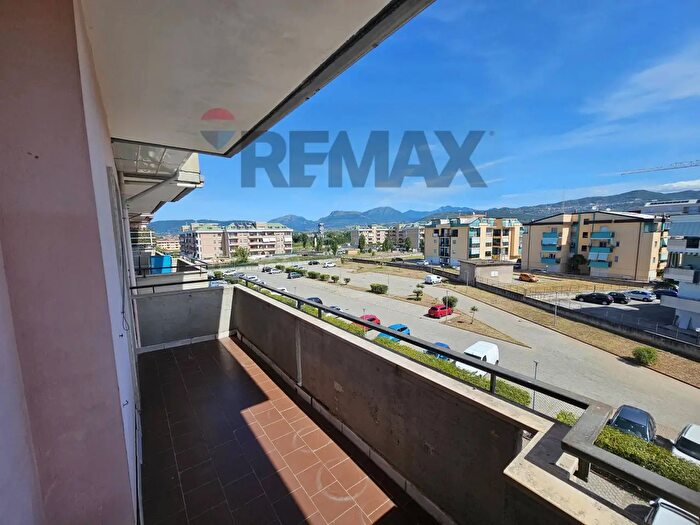 Appartamento con 5 locali in vendita in Montecorvino Pugliano