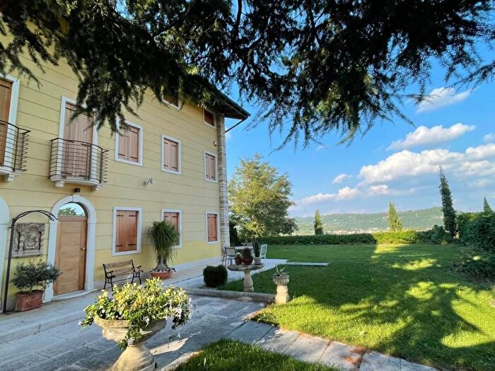 Casa con 5 locali in affitto in Sovizzo