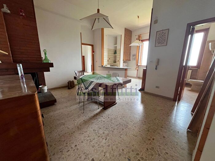 Appartamento trilocale in vendita in Via Giuseppe Garibaldi, Brittoli