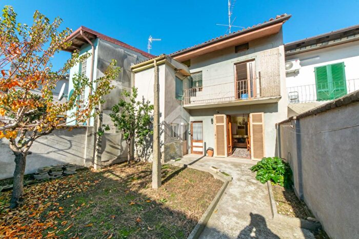 Casa quadrilocale in vendita in Via Vittorio Veneto, Villanova Monferrato