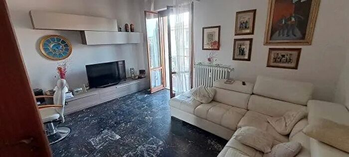 Appartamento quadrilocale in vendita in Via Lunga Firenze, Firenze